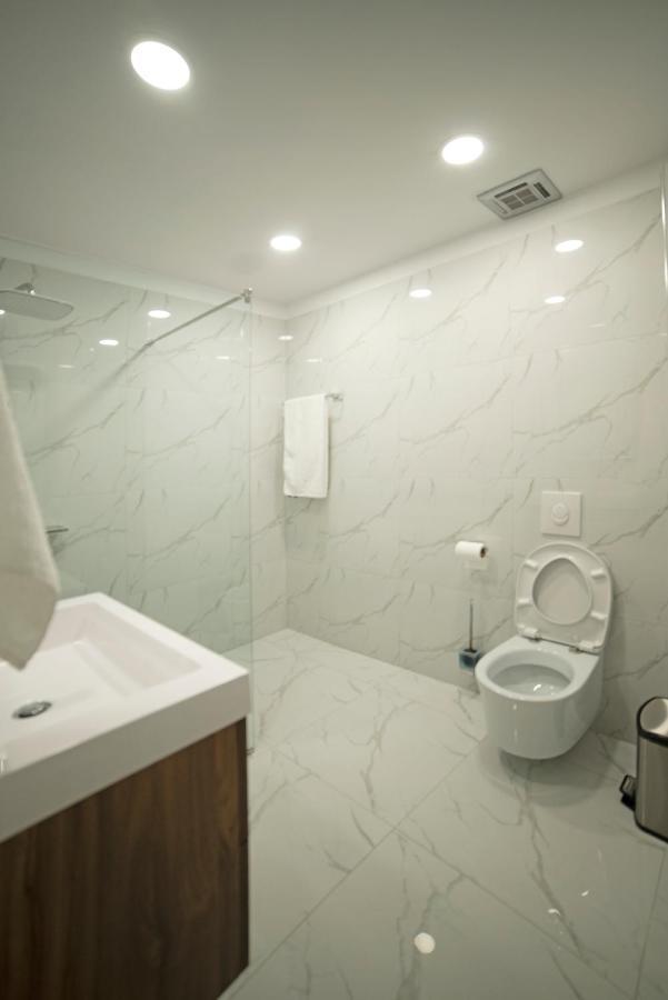 Nbt Hotel Reps Kukes Dış mekan fotoğraf